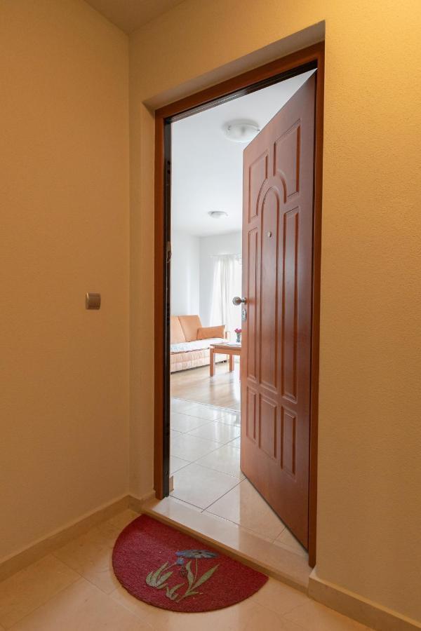 Mar18 Apartment